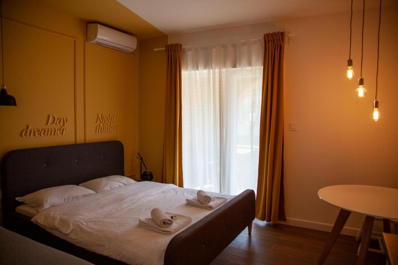 Moms House Hotel Golubac Bagian luar foto