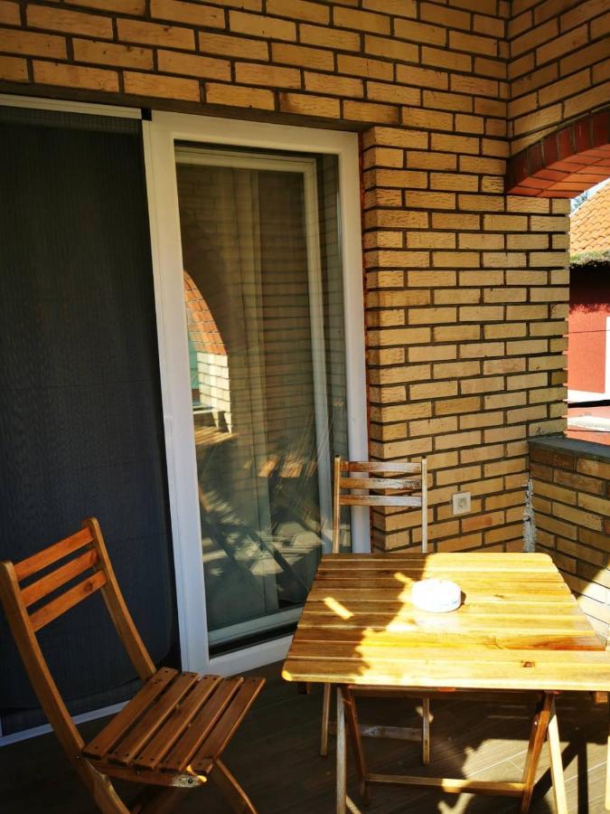Moms House Hotel Golubac Bagian luar foto