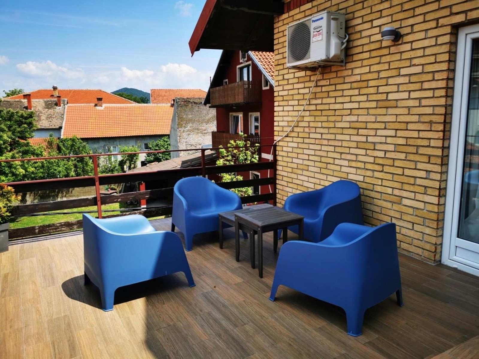 Moms House Hotel Golubac Bagian luar foto