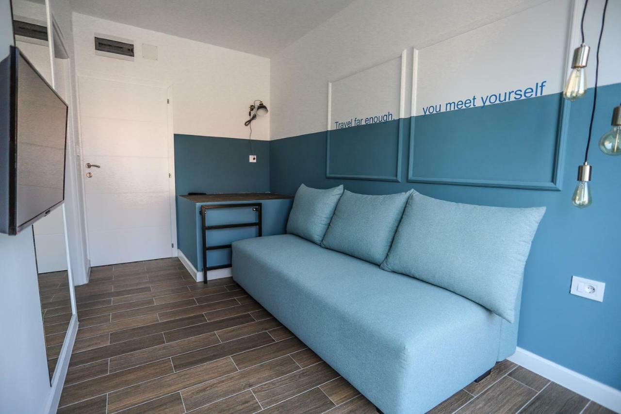 Moms House Hotel Golubac Bagian luar foto