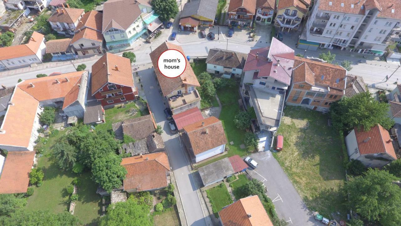 Moms House Hotel Golubac Bagian luar foto